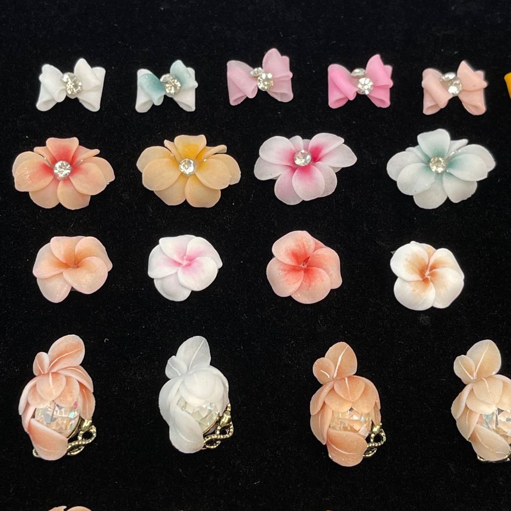 handmade acrylic 3D nail flowers - 11